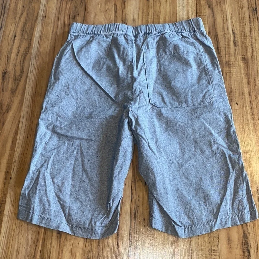Old Navy Junior boys shorts gray size XXL (18)